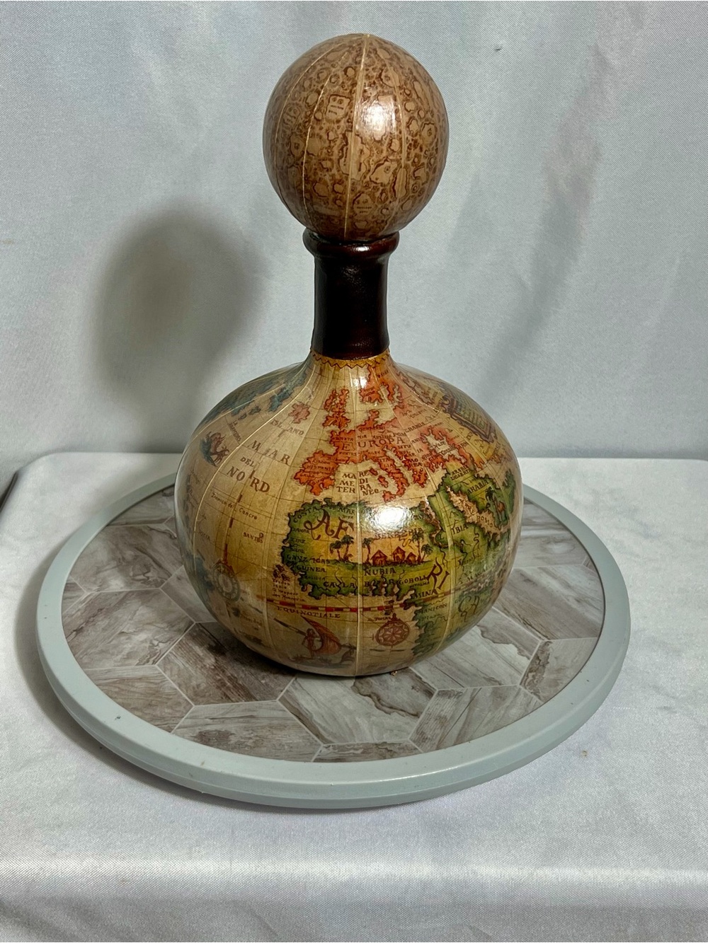 Vintage Decanter Bottle Old World Map Globe Design Wood Stopper 11”